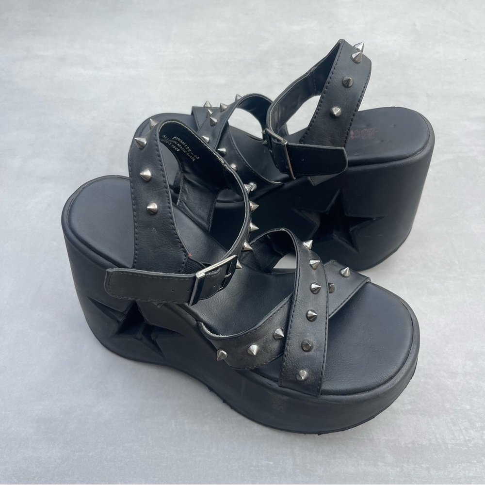 Demonia Dynamite 02 Platform Sandals - Picture 3 of 6